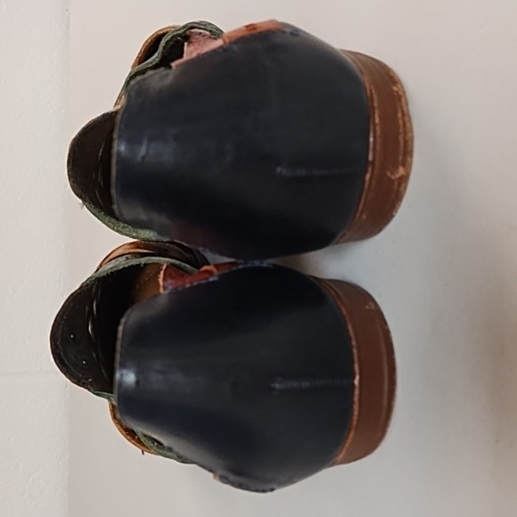 Truffles Multi-Colored Genuine Leather Slip-on Flat Shoe - Picture 4 of 11